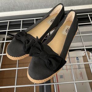 womens ugg flat shoes